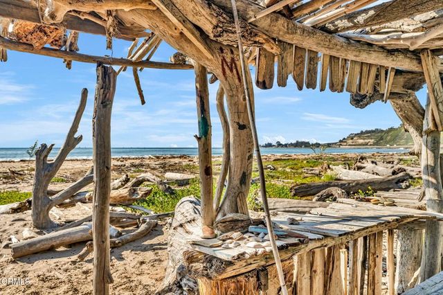 6779 Ojai Avenue, Ventura, CA 93001