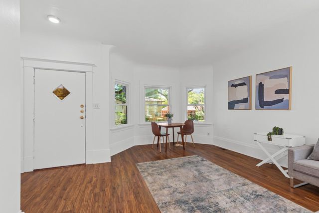 2710 D St, Sacramento, CA 95816