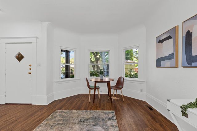 2710 D St, Sacramento, CA 95816