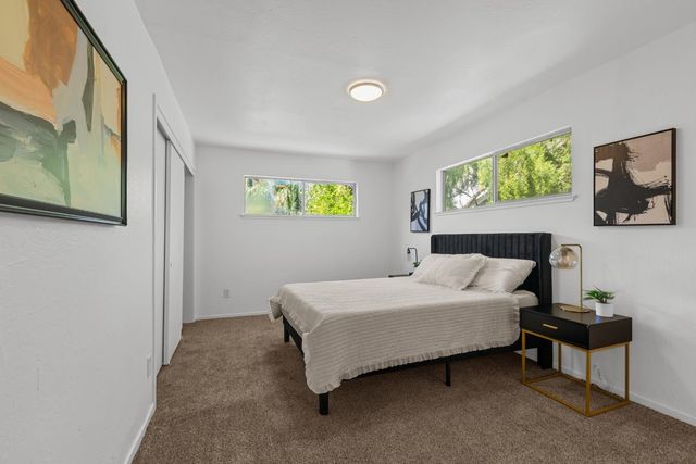 2710 D St, Sacramento, CA 95816