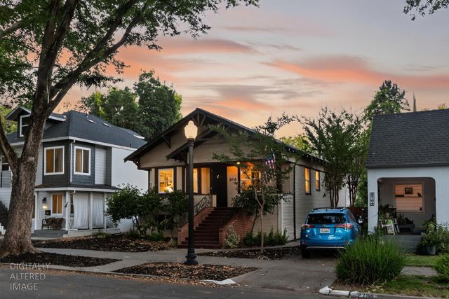 2710 D St, Sacramento, CA 95816