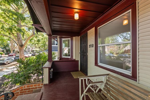 2710 D St, Sacramento, CA 95816