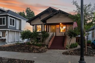 2710 D St, Sacramento, CA 95816
