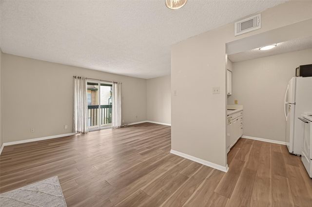 1516 Bay Area Boulevard H10, Houston, TX 77058