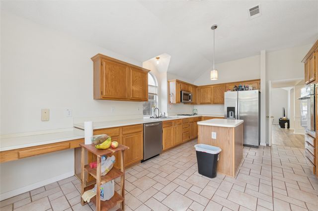 703 Turnstone Drive, Arlington, TX 76018