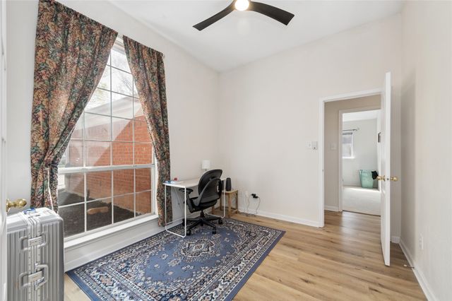 703 Turnstone Drive, Arlington, TX 76018