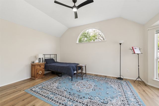 703 Turnstone Drive, Arlington, TX 76018