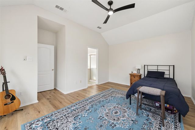 703 Turnstone Drive, Arlington, TX 76018