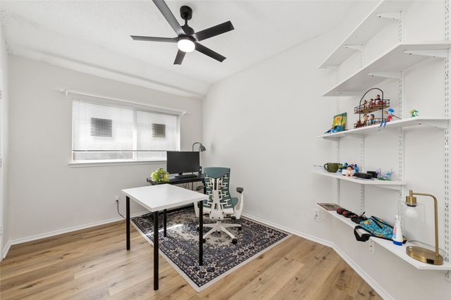 703 Turnstone Drive, Arlington, TX 76018