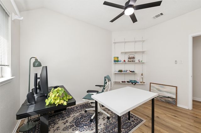 703 Turnstone Drive, Arlington, TX 76018