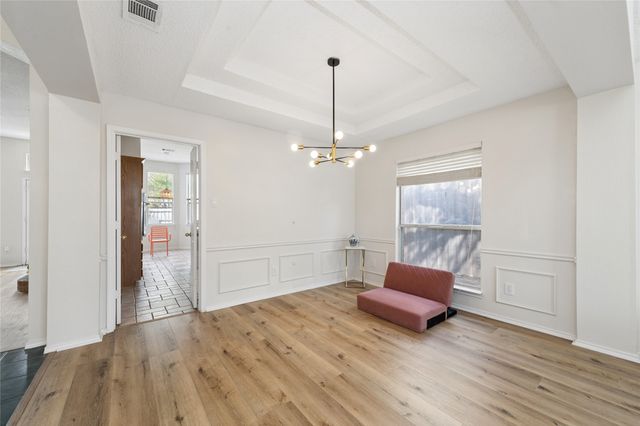 703 Turnstone Drive, Arlington, TX 76018