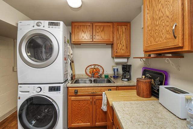 556 Turin Avenue, South Saint Paul, MN 55075