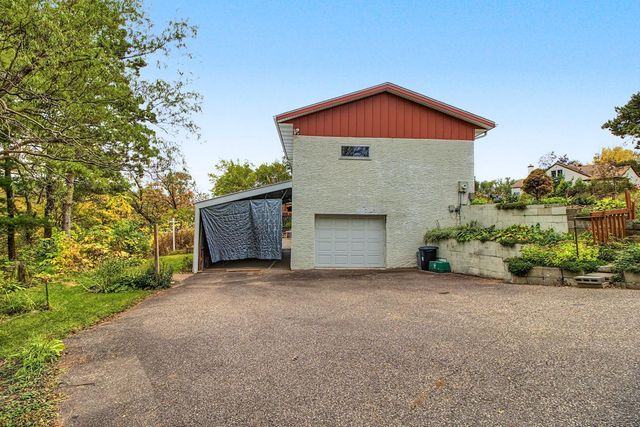 556 Turin Avenue, South Saint Paul, MN 55075
