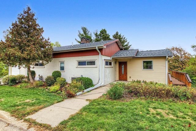 556 Turin Avenue, South Saint Paul, MN 55075