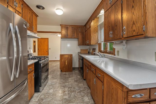 556 Turin Avenue, South Saint Paul, MN 55075