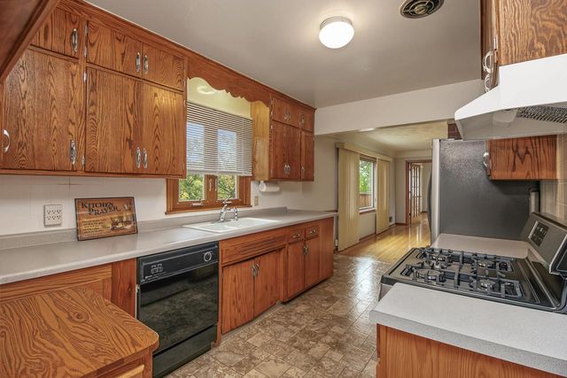 556 Turin Avenue, South Saint Paul, MN 55075