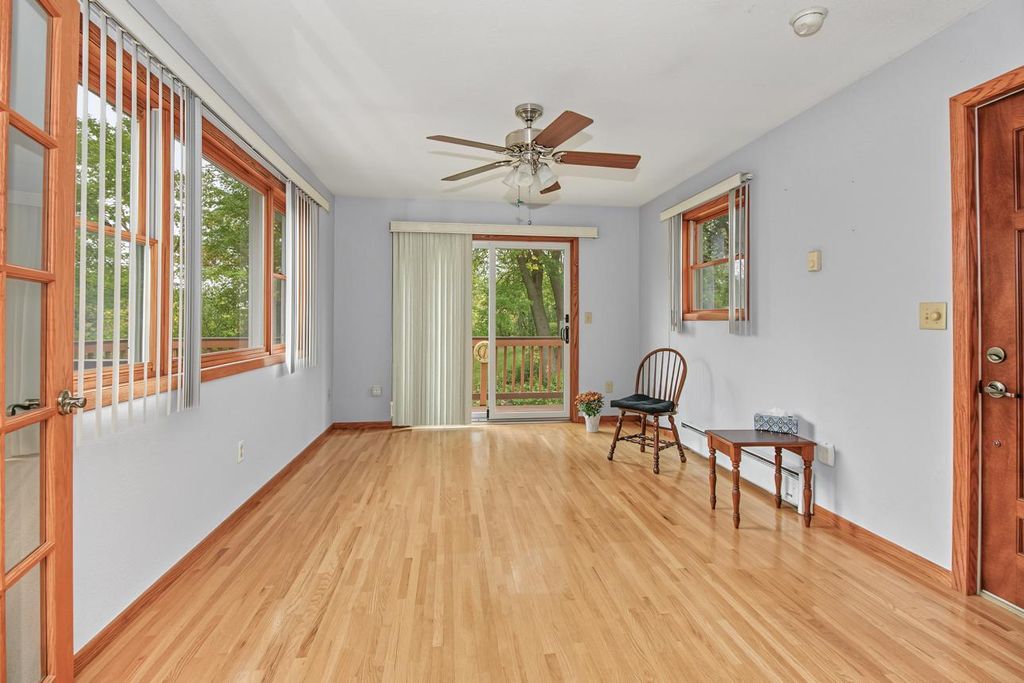 556 Turin Avenue, South Saint Paul, MN 55075 — photo 2