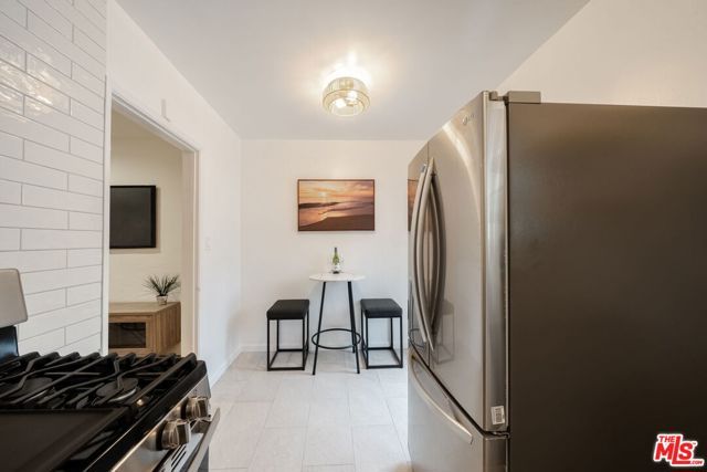823 Highland Avenue 11, Glendale, CA 91202