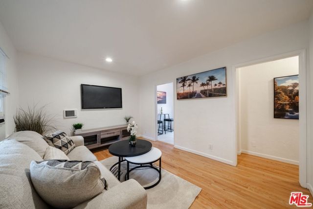 823 Highland Avenue 11, Glendale, CA 91202