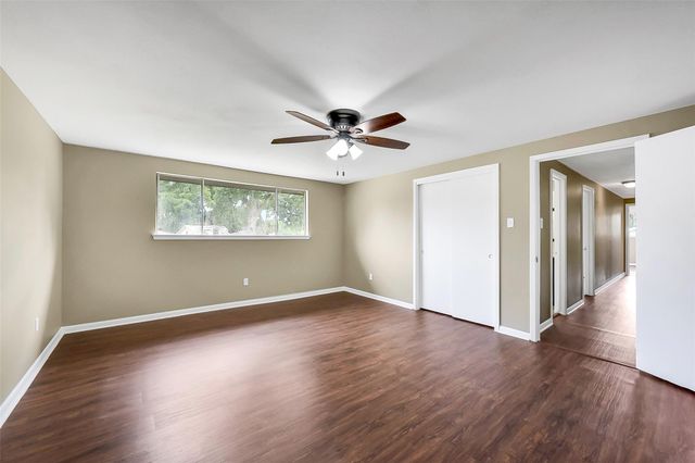 15503 Wandering Trail, Friendswood, TX 77546