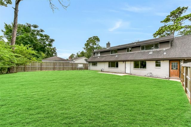 15503 Wandering Trail, Friendswood, TX 77546