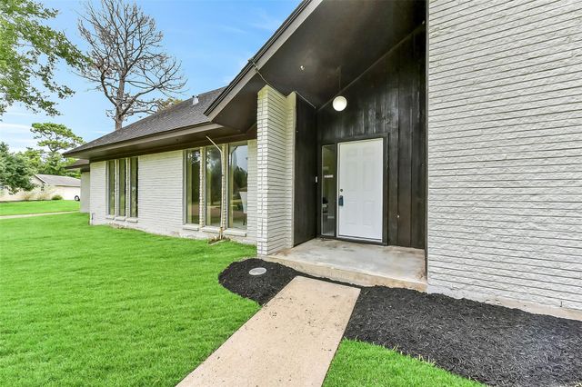 15503 Wandering Trail, Friendswood, TX 77546