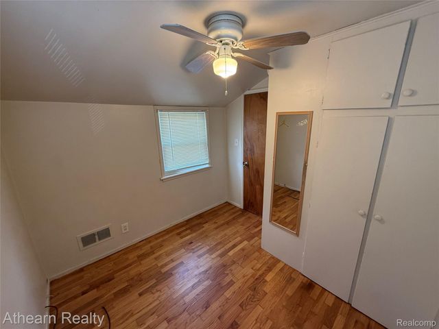 3405 Holly Avenue, Flint, MI 48506