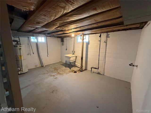 3405 Holly Avenue, Flint, MI 48506