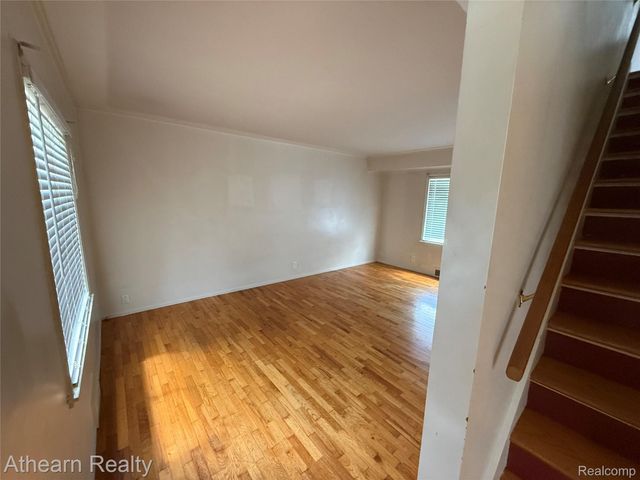 3405 Holly Avenue, Flint, MI 48506