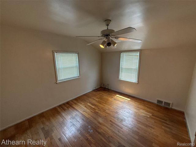 3405 Holly Avenue, Flint, MI 48506