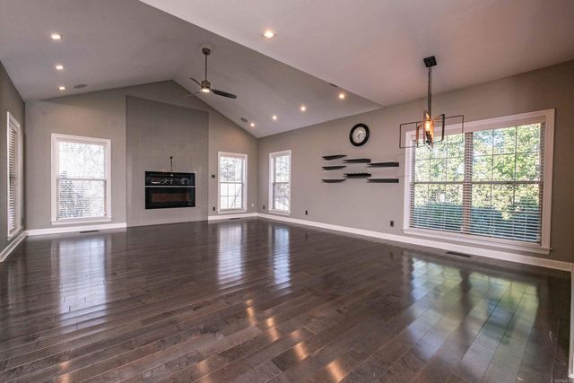 12 Laval Court, Little Rock, AR 72223