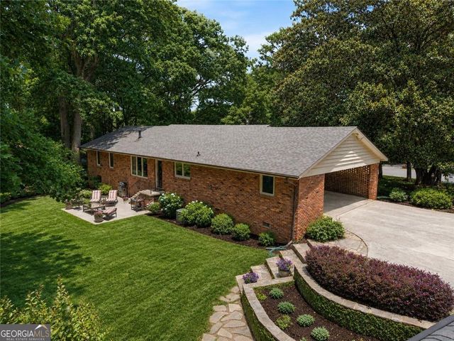 2564 Lake Flair Circle NE, Atlanta, GA 30345
