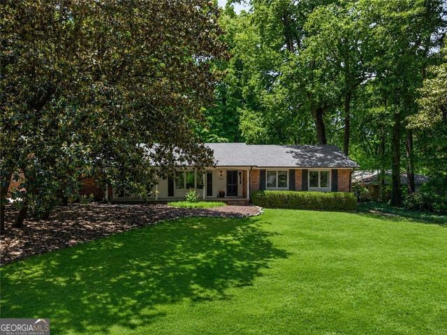 2564 Lake Flair Circle NE, Atlanta, GA 30345
