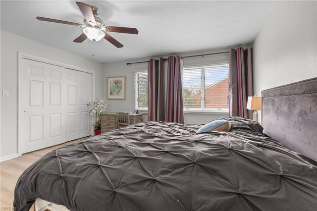 692 Coquina LN, Virginia Beach, VA 23451