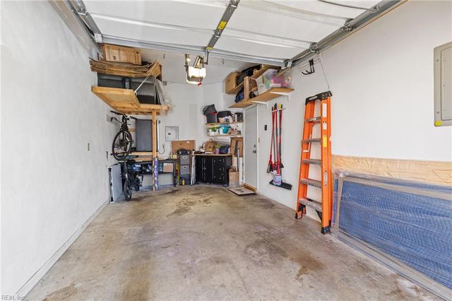 692 Coquina LN, Virginia Beach, VA 23451