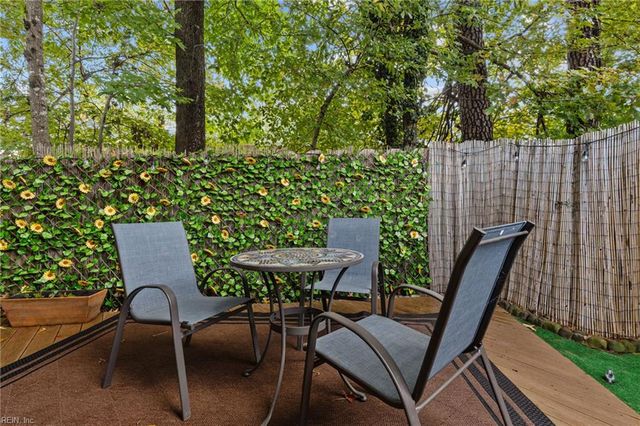 692 Coquina LN, Virginia Beach, VA 23451