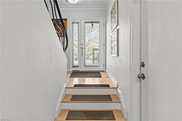 692 Coquina LN, Virginia Beach, VA 23451