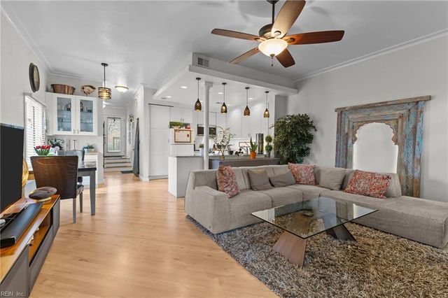 692 Coquina LN, Virginia Beach, VA 23451