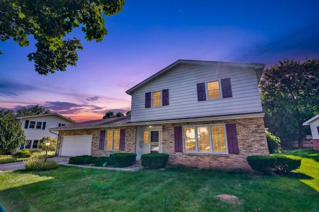 5 Parklawn Place, Madison, WI 53705