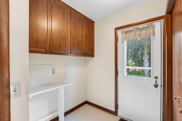5 Parklawn Place, Madison, WI 53705