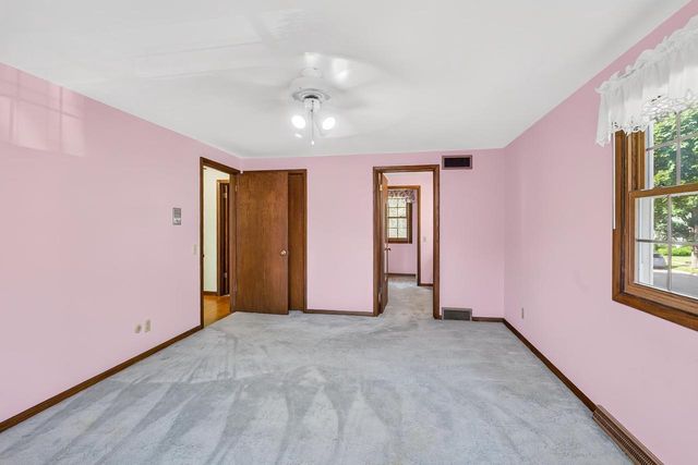 5 Parklawn Place, Madison, WI 53705