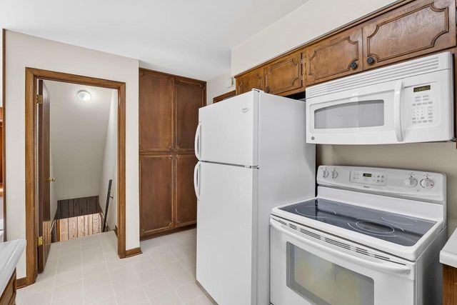 5 Parklawn Place, Madison, WI 53705