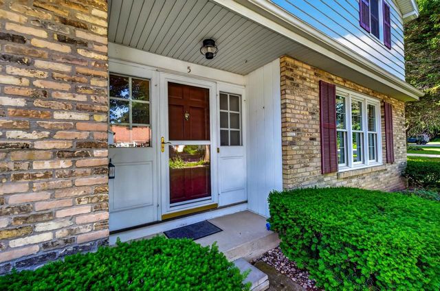 5 Parklawn Place, Madison, WI 53705