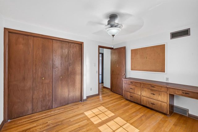 5 Parklawn Place, Madison, WI 53705
