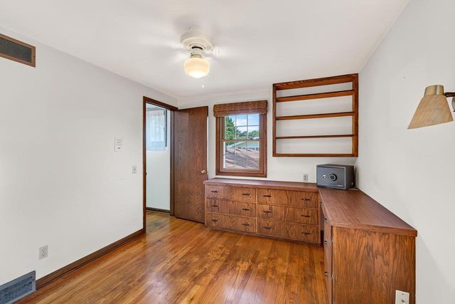 5 Parklawn Place, Madison, WI 53705