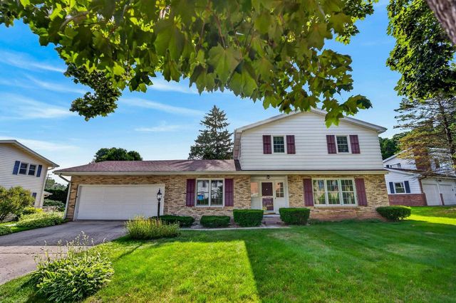 5 Parklawn Place, Madison, WI 53705