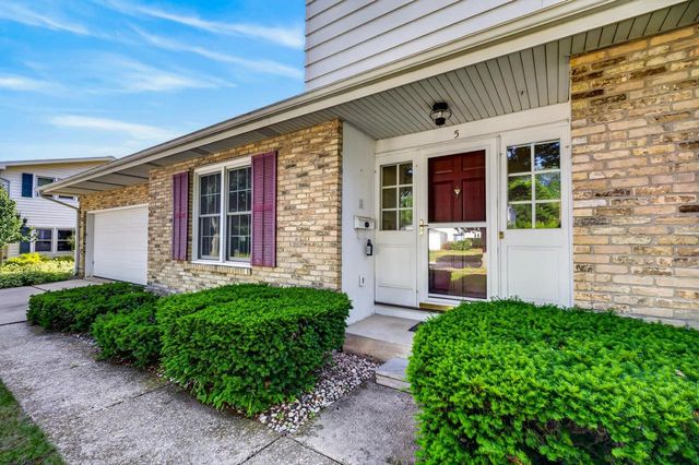 5 Parklawn Place, Madison, WI 53705