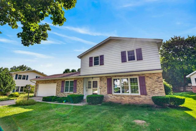 5 Parklawn Place, Madison, WI 53705