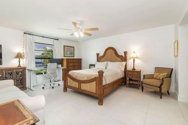 327 Southwind Drive 206, North Palm Beach, FL 33408