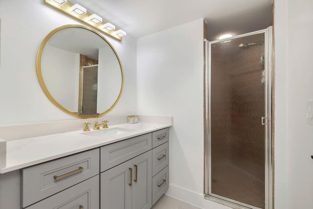327 Southwind Drive 206, North Palm Beach, FL 33408